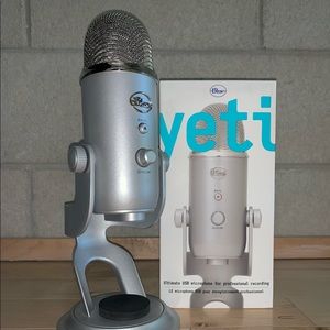 Blue Microphones Yeti USB – Silver